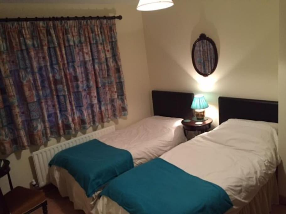 Primrose Cottage, Bushmills - Cosy Self Catering Property 外观 照片